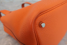 画像をギャラリービューアに読み込む, HERMES/エルメス ピコタンロックPM トリヨンクレマンス オレンジ □N刻印 ハンドバッグ 700030255