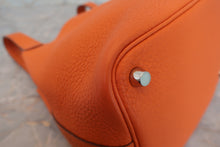 画像をギャラリービューアに読み込む, HERMES/エルメス ピコタンロックPM トリヨンクレマンス オレンジ □N刻印 ハンドバッグ 700030255