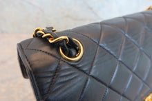 将图片加载到图库查看器,CHANEL/香奈儿 CF 双面 链条包 羊皮 Navy/Gold hadware(藏蓝色/金色金属) 肩背包 800040114
