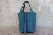 画像をギャラリービューアに読み込む, HERMES/エルメス ピコタンロックPM トリヨンクレマンス ブルージーン □Q刻印 ハンドバッグ 700080183