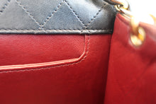 Load image into Gallery viewer, CHANEL 2.55 Chain shoulder bag Lambskin Black/Gold hadware Shoulder bag 700100004