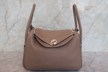 Load image into Gallery viewer, HERMES LINDY 26 Swift leather Etoupe gray T Engraving Shoulder bag 700120142