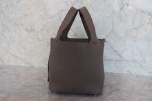 画像をギャラリービューアに読み込む, HERMES/エルメス ピコタンロックPM トリヨンクレマンス エタン □P刻印 ハンドバッグ 800020234