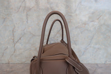 Load image into Gallery viewer, HERMES LINDY 26 Swift leather Etoupe gray T Engraving Shoulder bag 700120142