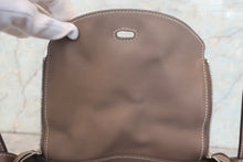 Load image into Gallery viewer, HERMES LINDY 26 Swift leather Etoupe gray T Engraving Shoulder bag 700120142