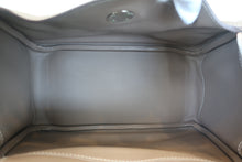 Load image into Gallery viewer, HERMES LINDY 26 Swift leather Etoupe gray T Engraving Shoulder bag 700120142