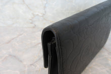 Load image into Gallery viewer, CHANEL Camelia Chain wallet Lambskin Black/Silver hadware Shoulder bag 700070255