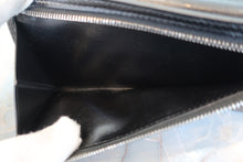 Load image into Gallery viewer, HERMES  Bearn classic Box carf leather Black □G Engraving Wallet 700080096