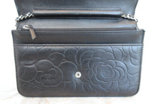 Load image into Gallery viewer, CHANEL Camelia Chain wallet Lambskin Black/Silver hadware Shoulder bag 700070255
