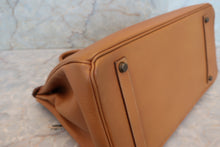 画像をギャラリービューアに読み込む, HERMES/エルメス バーキン35 アルデンヌ ゴールド 〇Y刻印 ハンドバッグ 700050063