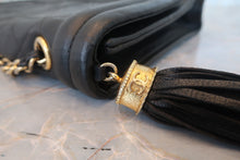 将图片加载到图库查看器,CHANEL/香奈儿 CF 流苏 链条包 羊皮 Black/Gold Hardware(黑色/金色金属) 肩背包 800070166