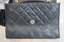 将图片加载到图库查看器,CHANEL/香奈儿 CF 流苏 链条包 羊皮 Black/Gold Hardware(黑色/金色金属) 肩背包 800070166