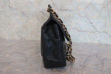 画像をギャラリービューアに読み込む, CHANEL/シャネル マトラッセバイカラーチェーンショルダーバッグ ラムスキン ブラック/ホワイト/ゴールド金具 ショルダーバッグ 800020245