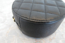 Load image into Gallery viewer, CHANEL Matelasse round chain shoulder bag Caviar skin Black/Gold hadware Shoulder bag 700070211