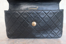 画像をギャラリービューアに読み込む, CHANEL/シャネル マトラッセバイカラーチェーンショルダーバッグ ラムスキン ブラック/ホワイト/ゴールド金具 ショルダーバッグ 800020245