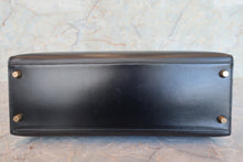 画像をギャラリービューアに読み込む, HERMES/エルメス ケリー32 ボックスカーフ ブラック ショルダーバッグ 700080203