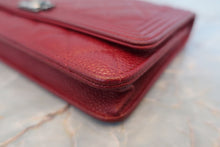 画像をギャラリービューアに読み込む, CHANEL/シャネル ボーイシャネルチェーンウォレット キャビアスキン レッド/シルバー金具 ショルダーバッグ 800010180