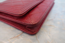 画像をギャラリービューアに読み込む, CHANEL/シャネル ボーイシャネルチェーンウォレット キャビアスキン レッド/シルバー金具 ショルダーバッグ 800010180