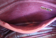 Load image into Gallery viewer, CHANEL Matelasse chain shoulder bag Lambskin Black/Gold hadware Shoulder bag 800040105