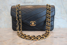 Load image into Gallery viewer, CHANEL Bias stitch chain shoulder bag Lambskin Black/Gold hadware Shoulder bag 800080226