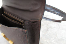 画像をギャラリービューアに読み込む, HERMES/エルメス コンスタンス24 リザード ブラウン 〇H刻印 ショルダーバッグ 600120318