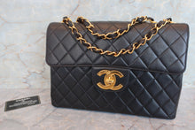 Load image into Gallery viewer, CHANEL Medium Matelasse single flap chain shoulder bag Lambskin Black/Gold hadware Shoulder bag 700060182