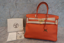 Load image into Gallery viewer, HERMES BIRKIN 35 Togo leather Orange □M Engraving Hand bag 700120138