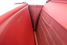 画像をギャラリービューアに読み込む, CHANEL/シャネル ボーイシャネルチェーンウォレット キャビアスキン レッド/シルバー金具 ショルダーバッグ 800010180