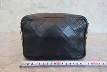 Load image into Gallery viewer, CHANEL Matelasse Chain shoulder bag Lambskin Black/Gold hadware Shoulder bag 800040103