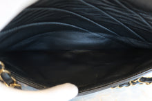 Load image into Gallery viewer, CHANEL Bias stitch chain shoulder bag Lambskin Black/Gold hadware Shoulder bag 800080226