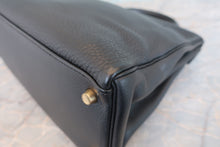 将图片加载到图库查看器,HERMES KELLY 32 Clemence leather Black □A刻印 Shoulder bag 800050071