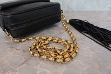 Load image into Gallery viewer, CHANEL Matelasse Chain shoulder bag Lambskin Black/Gold hadware Shoulder bag 800040103