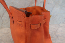 Load image into Gallery viewer, HERMES BIRKIN 35 Togo leather Orange □M Engraving Hand bag 700120138