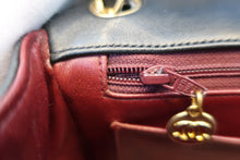 Load image into Gallery viewer, CHANEL Bias stitch chain shoulder bag Lambskin Black/Gold hadware Shoulder bag 800080226