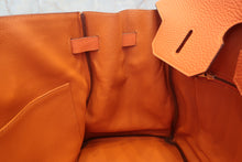 Load image into Gallery viewer, HERMES BIRKIN 35 Togo leather Orange □M Engraving Hand bag 700120138