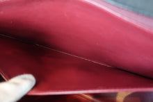 Load image into Gallery viewer, CHANEL Medium Matelasse single flap chain shoulder bag Lambskin Black/Gold hadware Shoulder bag 700060182