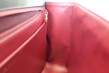 Load image into Gallery viewer, CHANEL Medium Matelasse single flap chain shoulder bag Lambskin Black/Gold hadware Shoulder bag 700060182