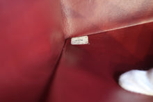 Load image into Gallery viewer, CHANEL Medium Matelasse single flap chain shoulder bag Lambskin Black/Gold hadware Shoulder bag 700060182