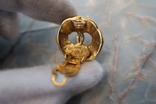 Load image into Gallery viewer, CHANEL CC mark earring Gold plate Gold Earring 500110144