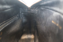 Load image into Gallery viewer, CHANEL Matelasse Chain shoulder bag Lambskin Black/Gold hadware Shoulder bag 800040103