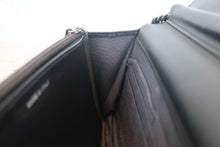 将图片加载到图库查看器,CHANEL/香奈儿 Leboy WOC 荔枝皮 Black/Silver Hardware(黑色/银色金属) 肩背包 800070150