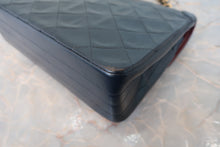 Load image into Gallery viewer, CHANEL Matelasse chain shoulder bag Lambskin Navy/Gold hadware Shoulder bag 800040085