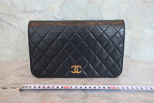画像をギャラリービューアに読み込む, CHANEL/シャネル マトラッセプッシュロックチェーンショルダーバッグ ラムスキン ブラック/ゴールド金具 ショルダーバッグ 800070033