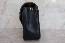 画像をギャラリービューアに読み込む, CHANEL/シャネル Vステッチチェーンショルダーバッグ キャビアスキン ブラック/ゴールド金具 ショルダーバッグ 600100014