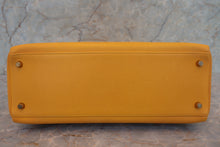 將圖片載入圖庫檢視器 HERMES/エルメス ケリー35 クシュベル ジョーヌ □A刻印 ショルダーバッグ 700030194