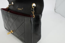 画像をギャラリービューアに読み込む, CHANEL/シャネル マトラッセチェーンショルダーバッグ ラムスキン ブラック/ゴールド金具 ショルダーバッグ 800100139