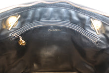 Load image into Gallery viewer, CHANEL CC mark chain tote bag Caviar skin Black/Gold hadware Tote bag 800080245