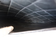 Load image into Gallery viewer, CHANEL Medium Matelasse Single flap chain shoulder bag Lambskin Black/Gold hadware Shoulder bag 700100049