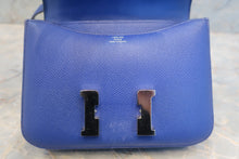 Load image into Gallery viewer, HERMES CONSTANCE3 MINI Epsom leather Blue electric □O Engraving Shoulder bag 700120125