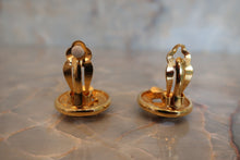 Load image into Gallery viewer, CHANEL CC mark earring Gold plate Gold Earring 500110139
